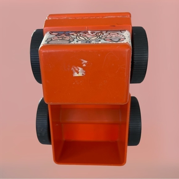 Vintage Tupperware street sweeper toy truck - Picture 5 of 7